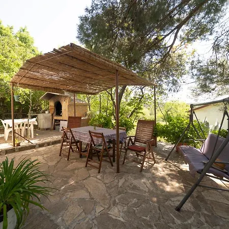 Apartman Ema Gornji Karin