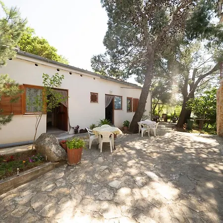 Ema Apartman Gornji Karin