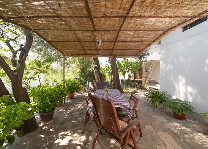 Ema Apartman Gornji Karin